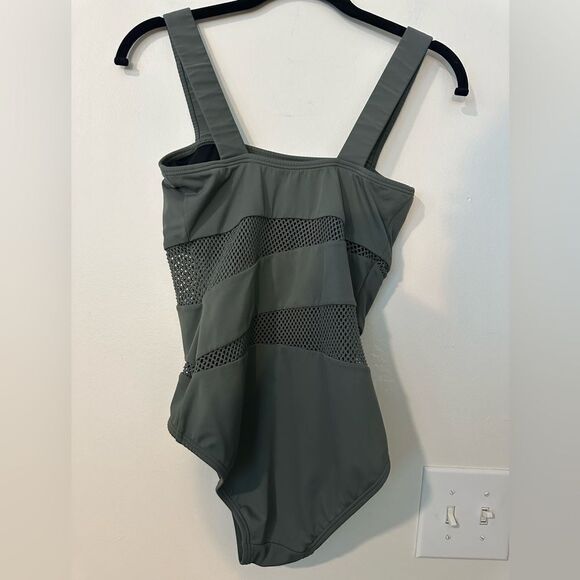 Carmen Marc Valvo One Pc Swimwear 8 - Picture 3 of 6